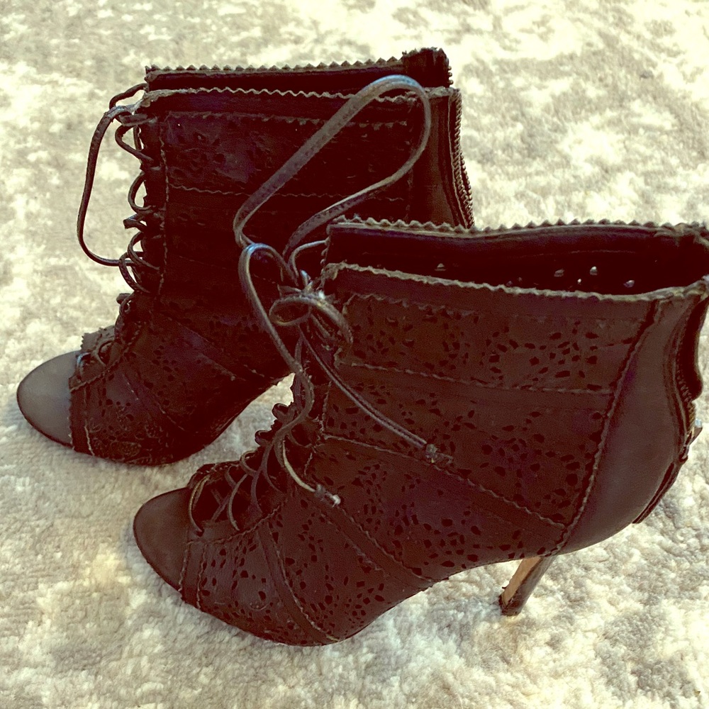 Alice + Olivia Lace Up Gale Heel